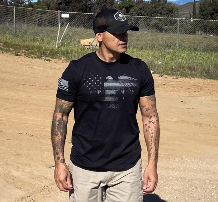 Distressed American Flag Men T Shirt – USA