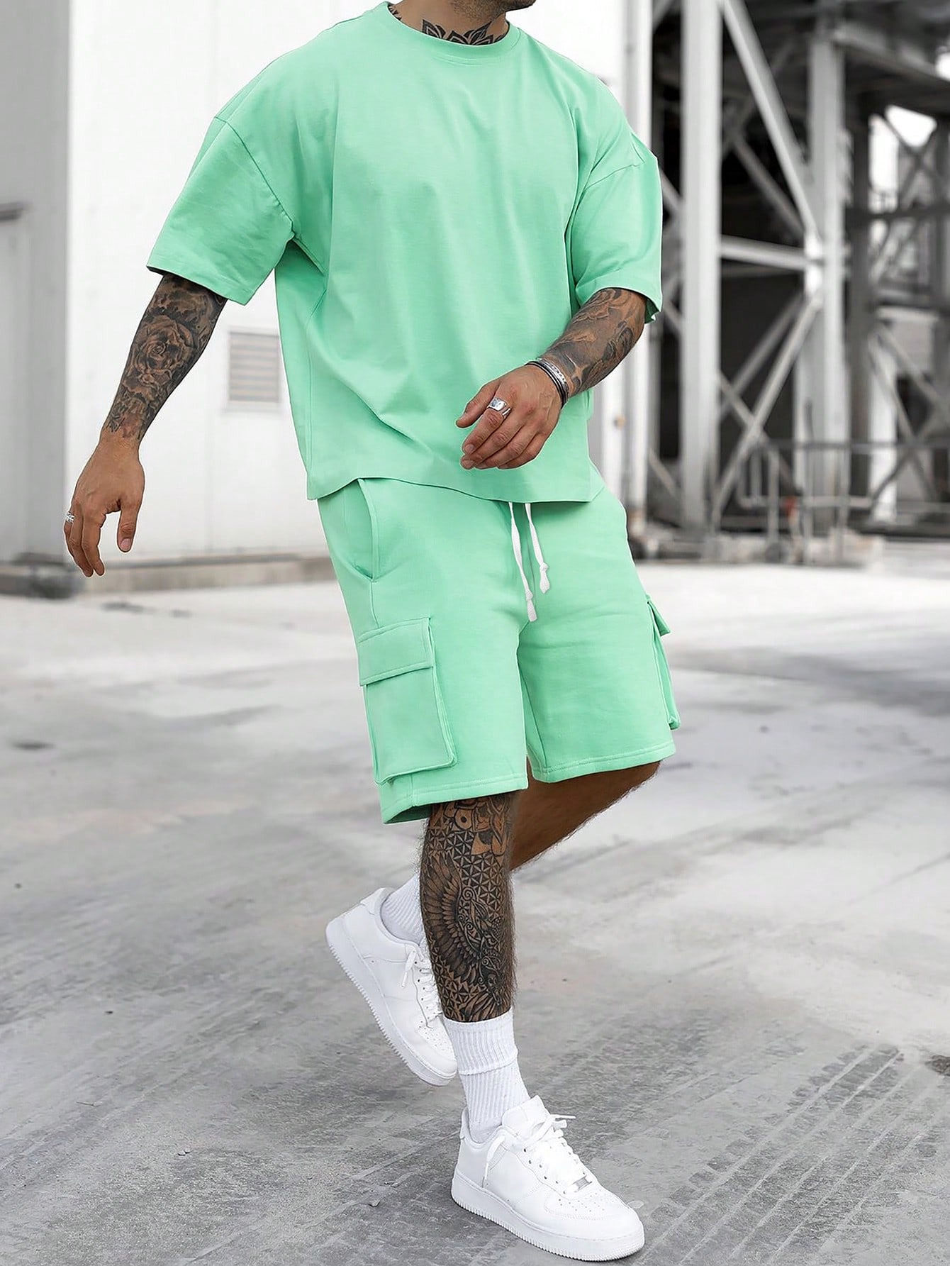 [S-6XL] Men's Solid Tee & Cargo Shorts Set