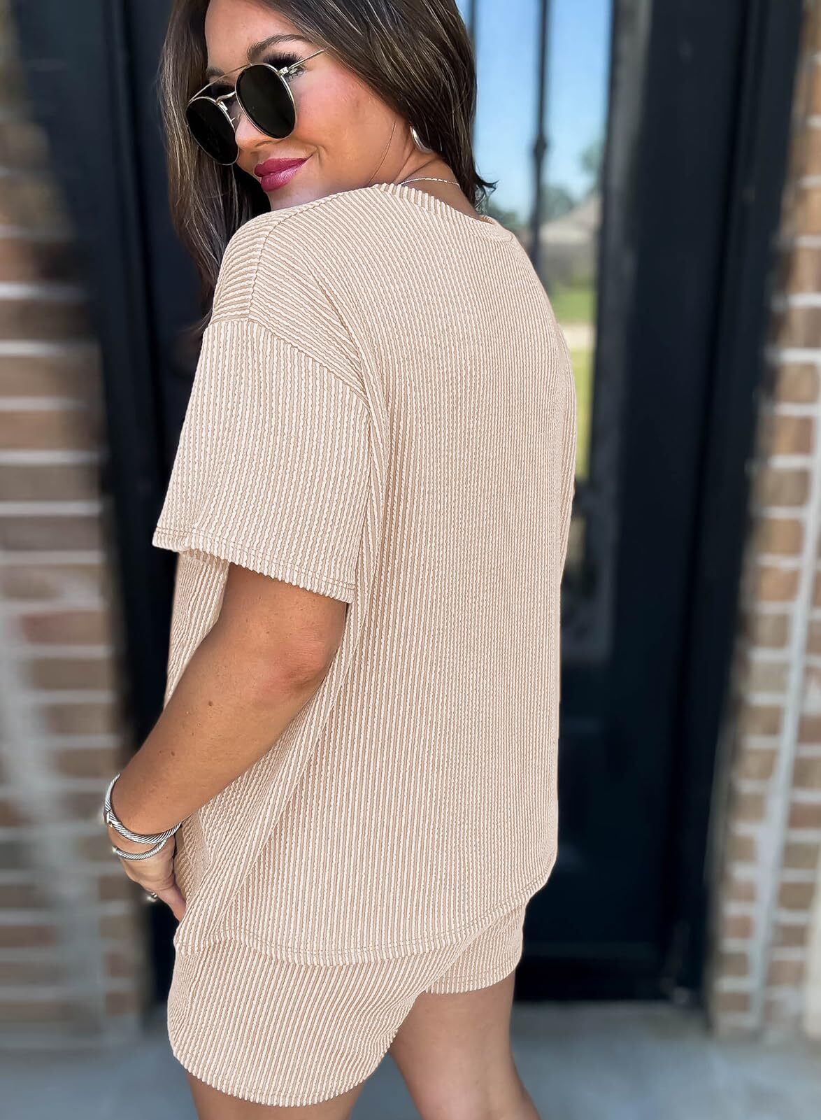 Women's Pocket Casual Short Sleeve T-shirt & Elastic Waist Shorts, Ribbed 2 Piece Sets