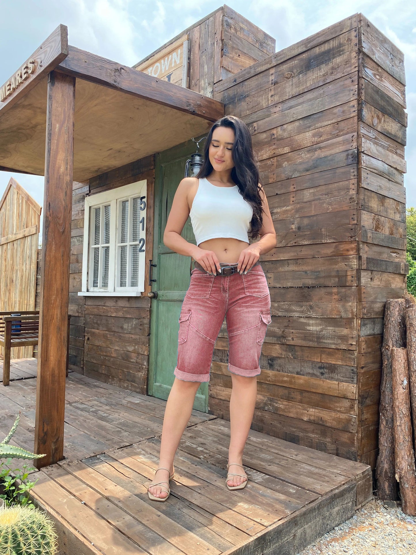 🔥Flap Pocket Roll Hem Denim Bermuda Shorts Without Belt